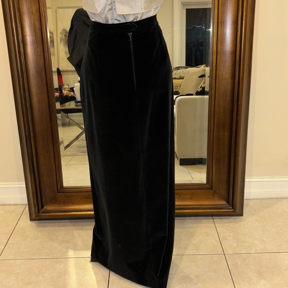 Vintage Black Rosette Waterfall-Ruffle Velvet Skirt. Size 46 US Large - Picture 6 of 7